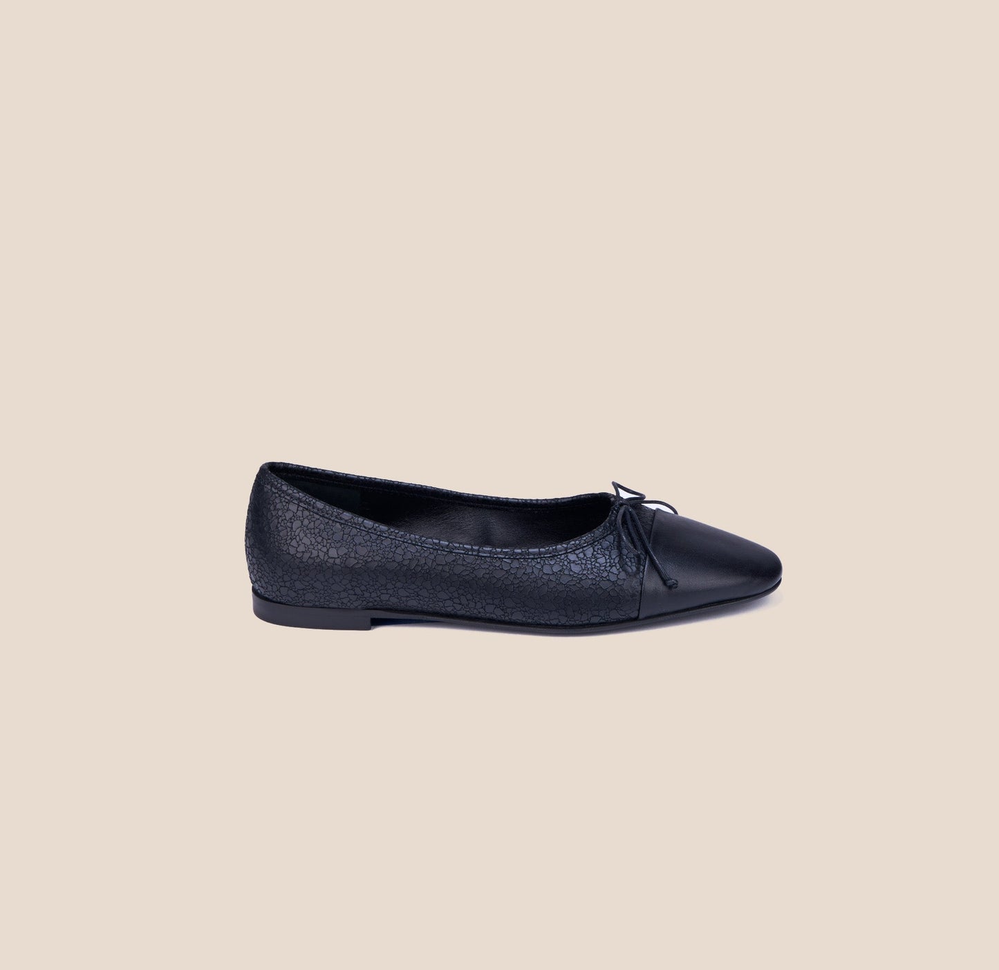 Como - Croc / Black Cap