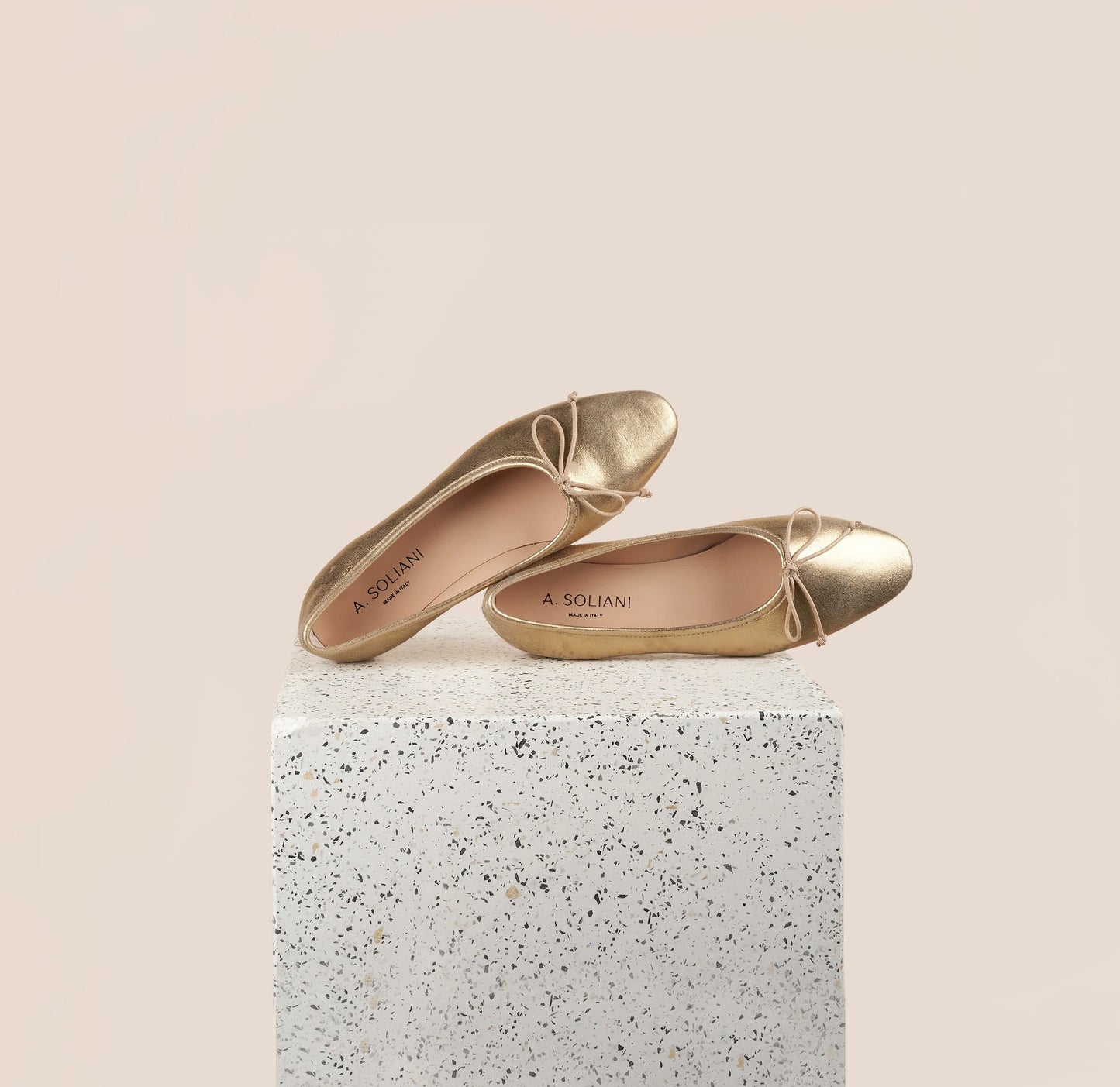 Como - Gold Foil
