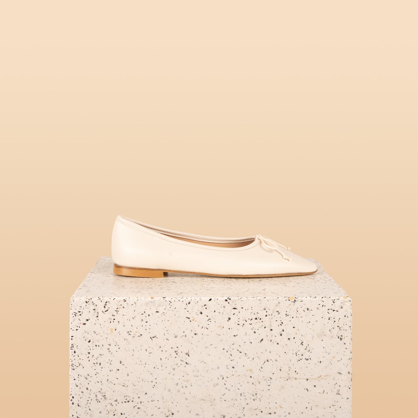 Como - Ivory